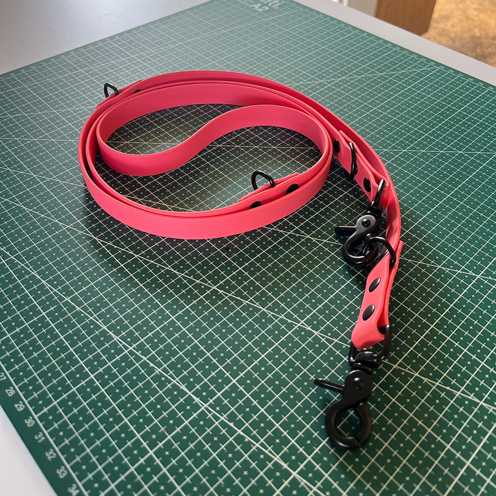 Multi-Clip Leash - Coral